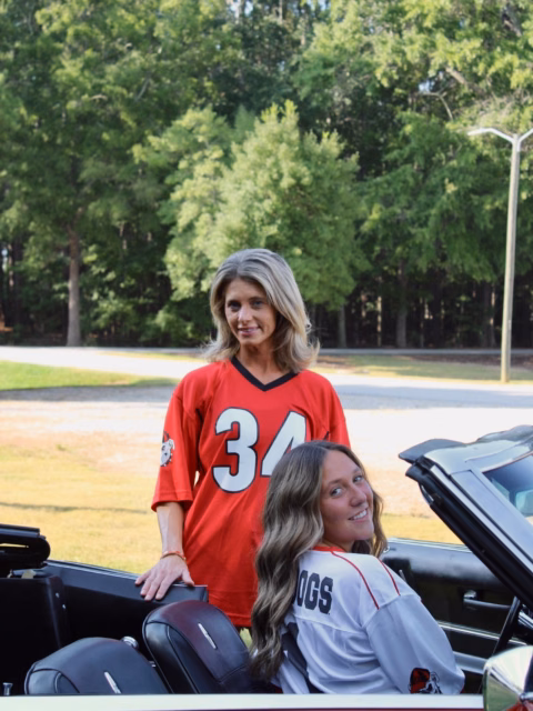 It’s GAME DAY, baby! 🏈❤️ Whether you need that last-minute glow or the cutest game day accessories, you know where to find us! 😉✨  We’re here till 6 — come see us! 🐾  Tan Athens + Wellness 
📍 W. Broad Shopping Center
📱 706–850–7077